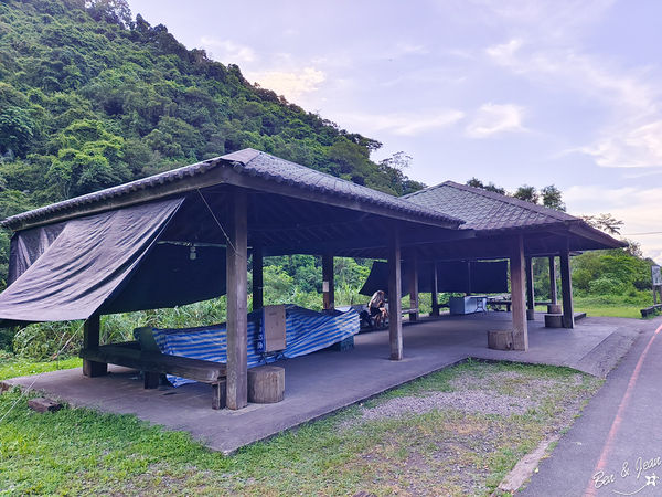 ▲▼宜蘭冬山新寮瀑布步道，漫步輕鬆好走森林步道，探訪雙層沁涼瀑布。（圖／紫色微笑提供）