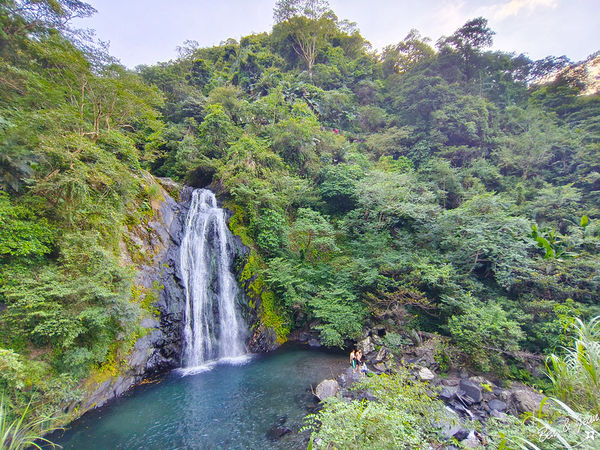 ▲▼宜蘭冬山新寮瀑布步道，漫步輕鬆好走森林步道，探訪雙層沁涼瀑布。（圖／紫色微笑提供）