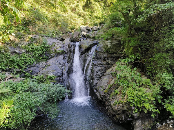 ▲▼宜蘭冬山新寮瀑布步道，漫步輕鬆好走森林步道，探訪雙層沁涼瀑布。（圖／紫色微笑提供）