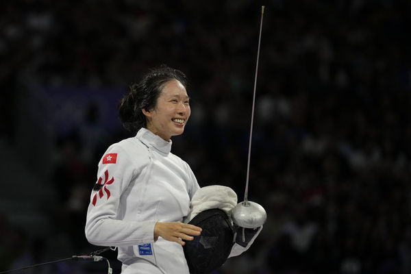 ▲▼香港擊劍選手30歲的江旻憓在巴黎奧運奪金。（圖／達志／美聯社）