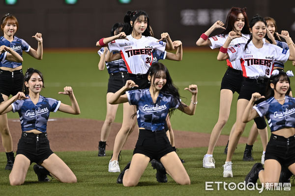 ▲▼富邦悍將流行音樂節大巨蛋開跑，韓國起亞虎啦啦隊「KIA TIGERS CHEERLEADER」李珠珢(中穿白衣)與Fubon Angels一同帶來賽前表演。（圖／記者李毓康攝）