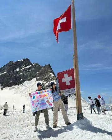 ▲▼胡宇威迎42歲登山慶生。（圖／翻攝自IG／胡宇威、陳庭妮）