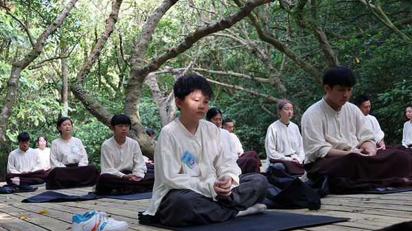 ▲▼靈鷲山。（圖／記者賴賴攝）