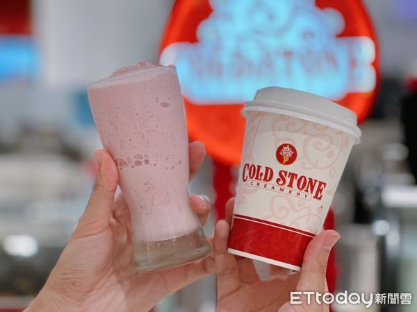 ▲▼COLD STONE找來韓國超可愛IP《PINK&VEN》合作推出聯名冰淇淋、凍飲。（圖／記者蕭筠攝）