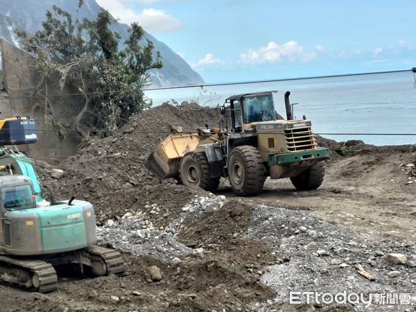 ▲▼台鐵北迴線土石流淹沒軌道，8月3日單線通車。（圖／台鐵公司提供）