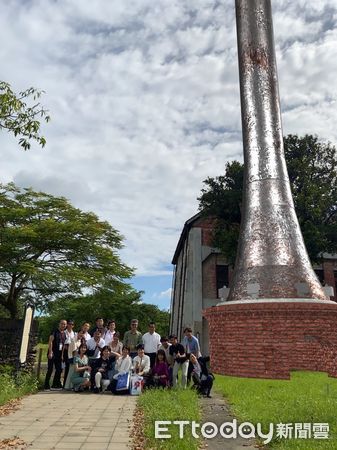 ▲台南山上花園水道博物館，30日迎接來自日本大阪的18位市議員前來參訪，在台灣看到規模如此龐大且與日本水道相似的風格，也讓議員們非常驚豔。（圖／記者林東良翻攝，下同）