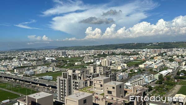 ▲▼台中海線,清水,梧棲,海線鳥瞰,房市,房價,重劃區,新市鎮特區,台中港             。（圖／記者陳筱惠攝）