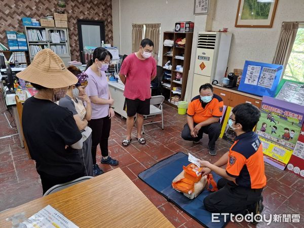 ▲台南市消防局第一大隊東山分隊，2日上午至東山區東中里「大慶長照中心」辦理火災搶救實地踏勘。（圖／記者林東良翻攝，下同）