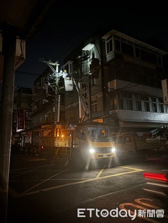 ▲▼北市北投無預警停電20分鐘　台電：桿上熔絲鏈開關不良。（圖／記者陳瑩欣攝）