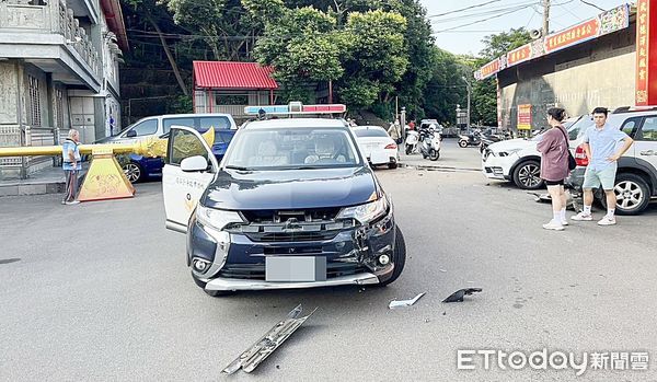 ▲桃園警方追查拒檢古姓孕婦，古女為兔脫還衝撞警車在內共5輛車企圖逃逸。（圖／記者沈繼昌翻攝）