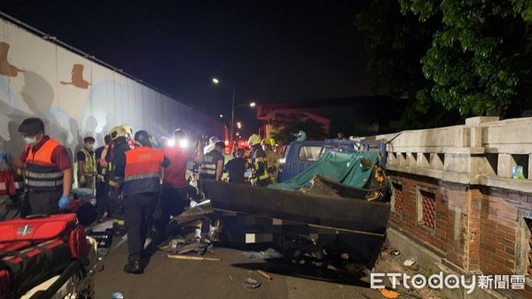 ▲社子島遶境活動發生貨車暴衝造成13人送醫的重大車禍意外。（圖／記者張君豪翻攝）