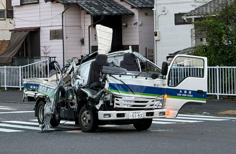 ▲▼陸23歲富二代日本開豪車飆車！噴飛「削頂卡車」　無辜駕駛慘死。（圖／X／@santarovette）