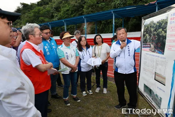 ▲行政院工程會主委陳金德赴南投縣水里國中，會勘凱米風災復建情形。（圖／南投縣政府提供，下同）