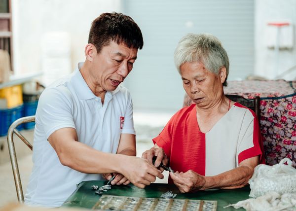 ▲▼藝人郭子乾擔任「老人福利關懷協會」愛心大使。（圖／中華民國老人福利關懷協會提供）