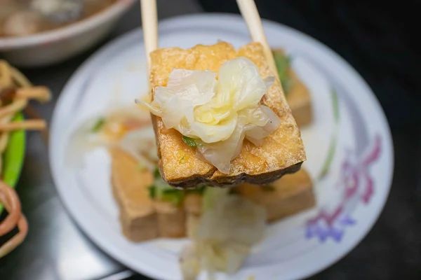 ▲▼台中臭豆腐50年以伯麵線臭豆腐。（圖／部落客美熊提供）