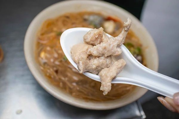 ▲▼台中臭豆腐50年以伯麵線臭豆腐。（圖／部落客美熊提供）