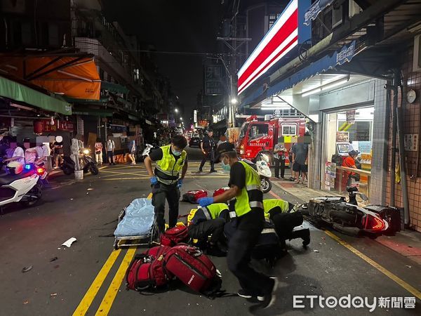 ▲▼ 三重大同市場內昨晚發生嚴重車禍，一名機車騎士當場失去呼吸心跳，            。（圖／記者戴上容翻攝）