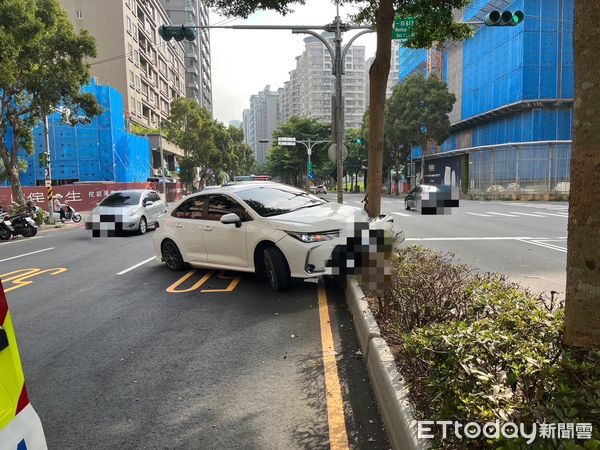 ▲▼ 林口一名女駕駛疑似毒駕，自撞後逃逸            。（圖／記者戴上容翻攝）