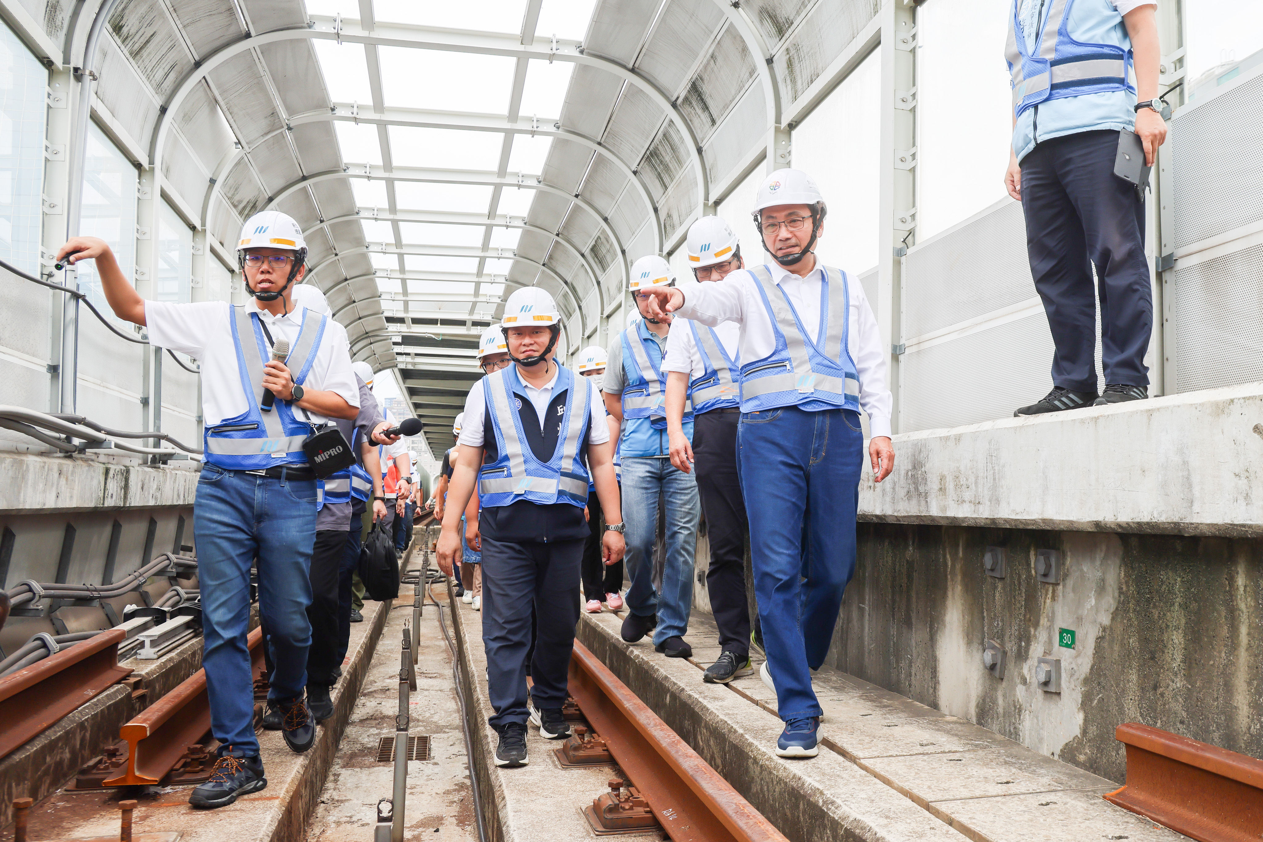 ▲侯友宜視察捷運環狀線復原工程。（圖／新北市捷運局提供）