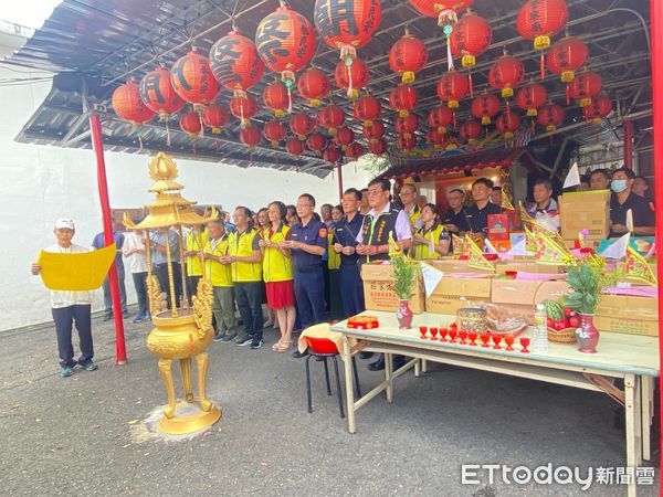 ▲潮州警分局舉行中元普渡            。（圖／記者陳崑福翻攝）