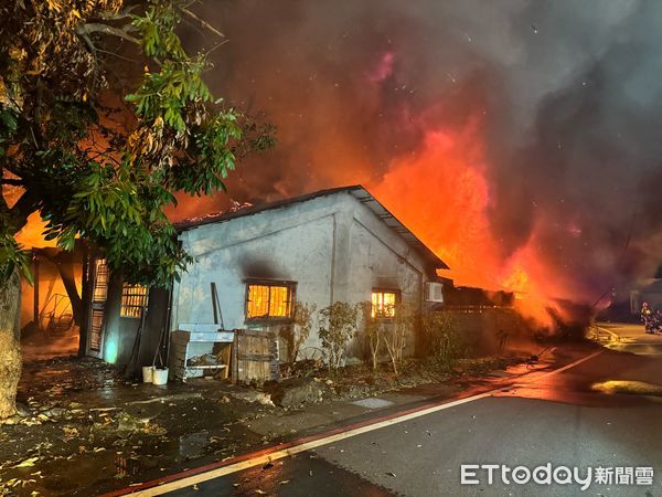 ▲▼91歲獨居葉奶奶已居住超過70年的老宅，日前深夜被一場大火燒光光。（圖／記者王兆麟翻攝，下同）