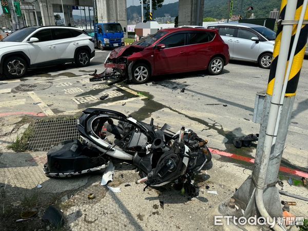 ▲▼ 客運司機上班途中遭違規車輛撞死            。（圖／記者戴上容翻攝）