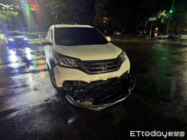 ▲▼麥當勞車禍             。（圖／記者陳宏瑞翻攝）