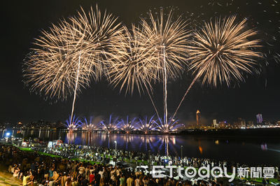 大稻埕夏日節半日攻略　拿月老平安符