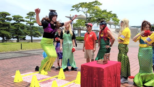 ▲前進日本海女的故鄉「鳥羽」與動物明星相見歡吳宗憲(左起)、郭靜、超強新人Miusa、王子邱勝翊、KID。（圖／好看娛樂）