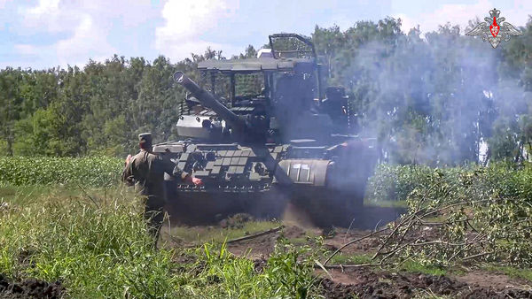 ▲▼烏克蘭入侵俄羅斯庫斯克州（Kursk），俄軍坦克進入待命。（圖／達志影像／美聯社）