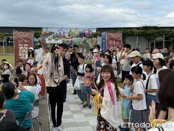 ▲全國知名的「台南普濟燈會」，參與「《台南400+》民間參與計劃」，於7月27日至8月25日期間，再度邁出國門，前進日本仙台。（圖／記者林東良翻攝，下同）