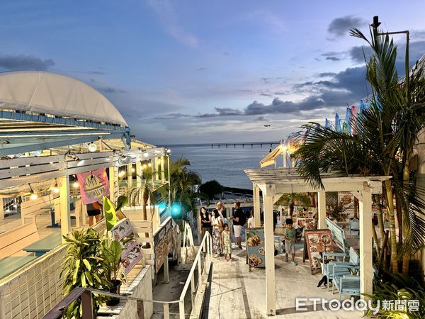 ▲瀨長島Umikaji Terrace,沖繩旅遊,日本旅遊,沖繩景點,瀨長島夕陽。（圖／記者彭懷玉攝）