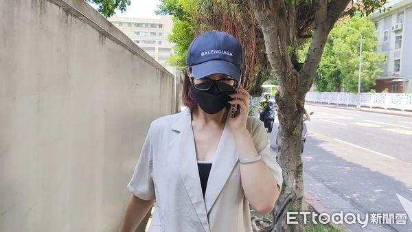 ▲▼「賓利女警」邱薏瑄因擔任警職期間，涉詐領加班費與油錢，一審被判刑8月，上訴台北地院二審請求改判拘役。（圖／記者黃哲民攝）