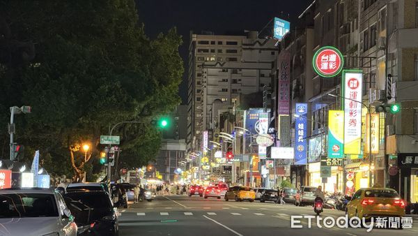 ▲▼ 高雄,素食餐廳,耶蔬,六合路            。（圖／記者張雅雲攝）