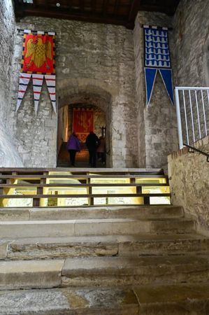 ▲▼要說英國知名城堡，屹立在英國東南岸多佛的多佛城堡（Dover Castle）一定名列其中，這邊自古以來就是鎮守多佛海峽的要塞。（圖／部落客Travel with Leo授權提供，勿擅自翻攝）