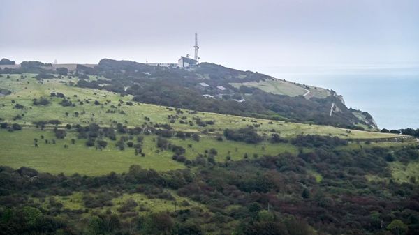 ▲▼要說英國知名城堡，屹立在英國東南岸多佛的多佛城堡（Dover Castle）一定名列其中，這邊自古以來就是鎮守多佛海峽的要塞。（圖／部落客Travel with Leo授權提供，勿擅自翻攝）