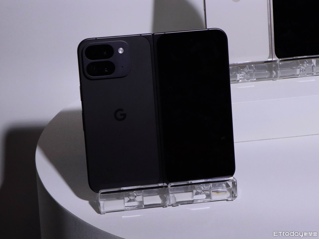 ▲▼         Google Pixel 9, GooglePixel9    。（圖／記者蘇晟彥攝）