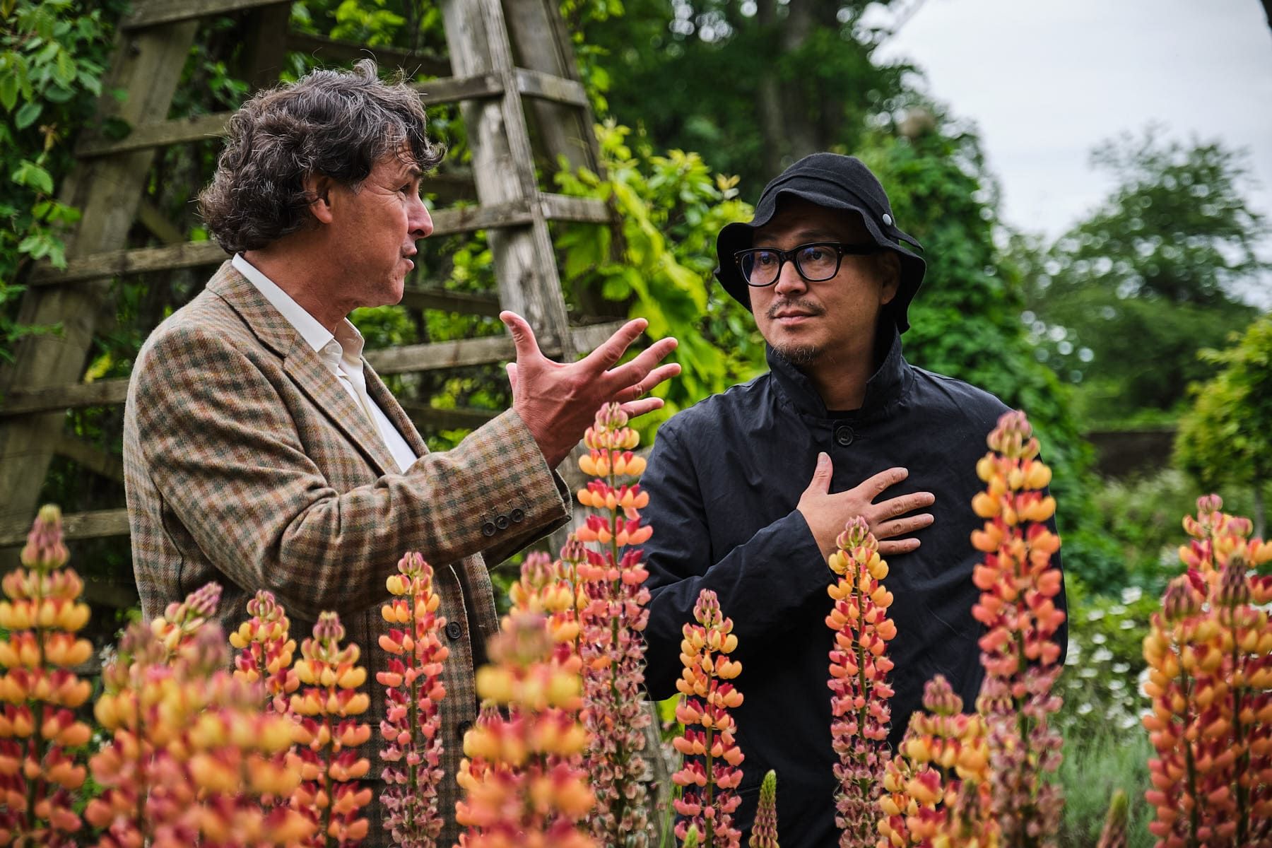 ▲格蘭傑23年結合絕美花藝，格蘭花格紅門窖藏二輪開賣。（圖／各品牌提供）