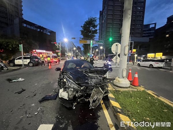 ▲▼  蘆洲車禍           。（圖／記者戴上容翻攝）