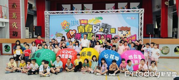 ▲▼ 【中埔警結合衛生局前進校園共同反毒及婦幼宣導】  。（圖／中埔分局提供）