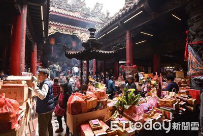 中元零食吃不完別急著「清庫存」！研究：連吃5天高熱量　肝脂肪先增加