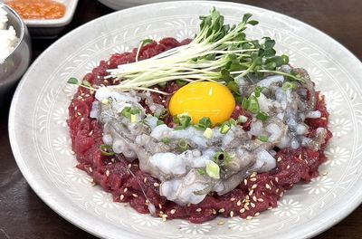 首爾必訪市場吃「生牛肉＋生章魚」