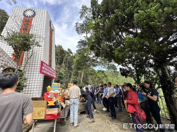 ▲林業保育署南投分署於中元節前夕於人倫榮民塔舉辦秋祭。（圖／林業保育署南投分署提供）