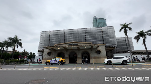 ▲▼  台南,國賓大樓,台南火車站           。（圖／記者張雅雲攝）