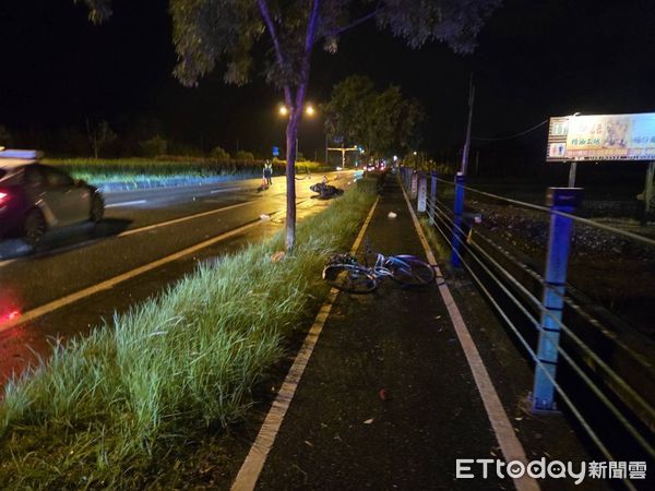 ▲▼             花蓮男牽腳踏車走在台9線上，遭騎車撞飛後遭後車輾斃。（圖／記者王兆麟翻攝，下同）