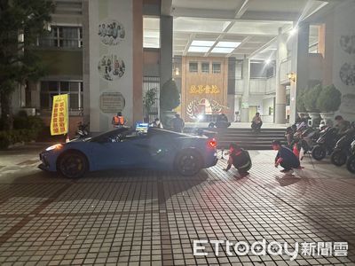 620萬美式敞篷跑車炸街挨罰3600　車主怨：才超標2分貝