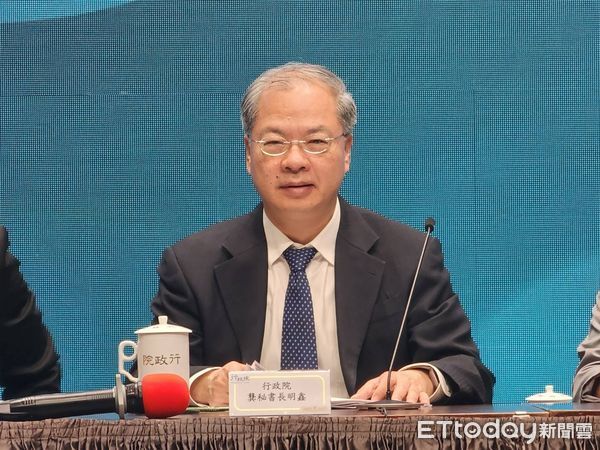 ▲▼行政院秘書長龔明鑫出席行政院會記者會。（圖／記者陳家祥攝）
