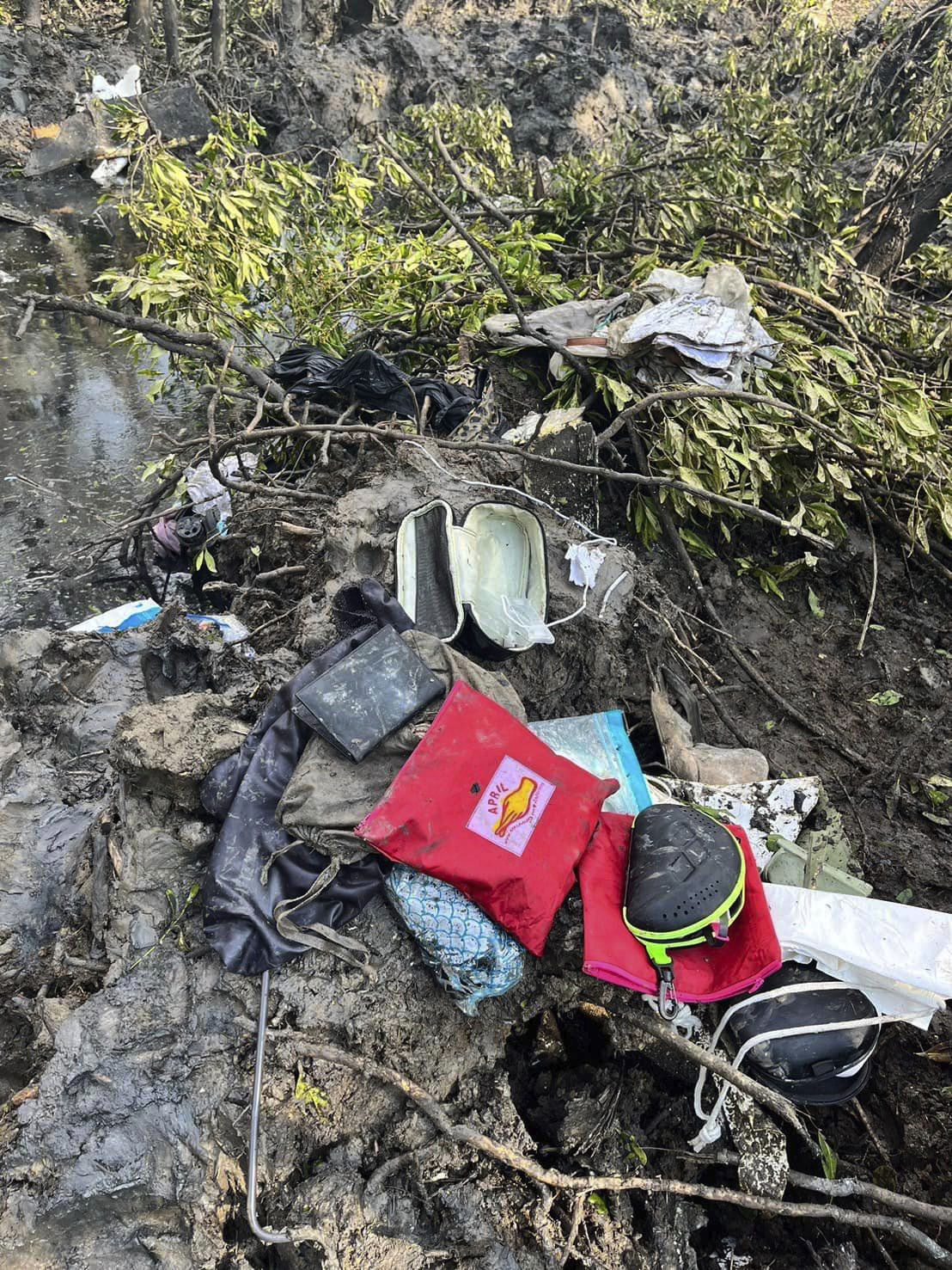 ▲▼泰國差春騷府（Changwat Chachoengsao）22日發生爆炸空難，當局研判機上9人恐怕全部身亡。（圖／達志影像／美聯社）