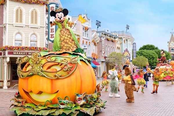 ▲香港迪士尼樂園度假區萬聖狂歡派對「Disney Halloween Time」盛大回歸。（圖／香港迪士尼樂園度假區蓻提供）