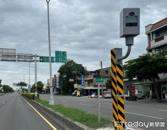 ▲雲林縣新建置6處「路口多功能交通違規科技執法設備」。（圖／記者蔡佩旻翻攝）